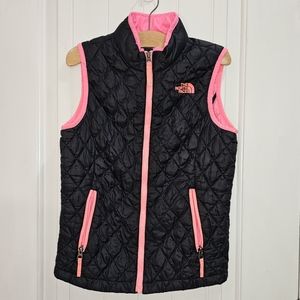 Girls North Face vest